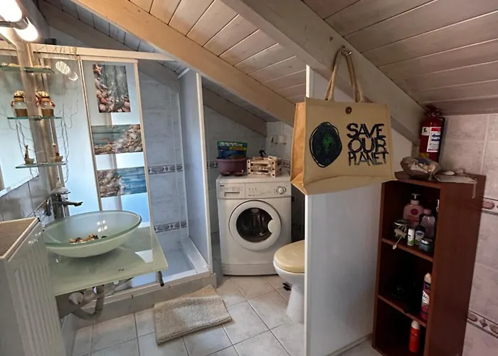 Dom wakacyjny & Me, Near The Sea And *