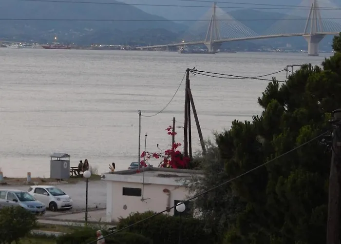 & Me, Near The Sea And Casa de Férias *